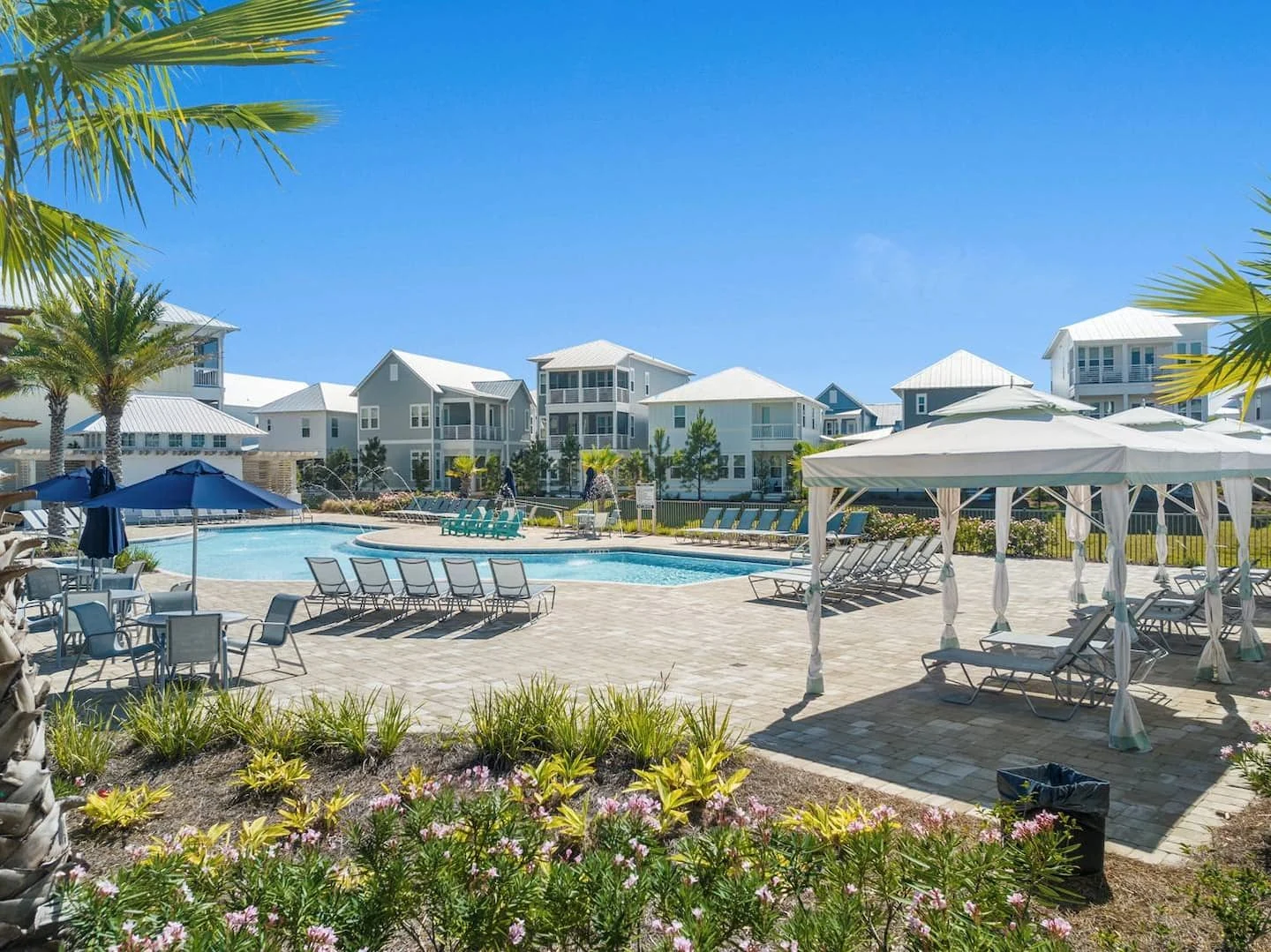 Prominence community pool